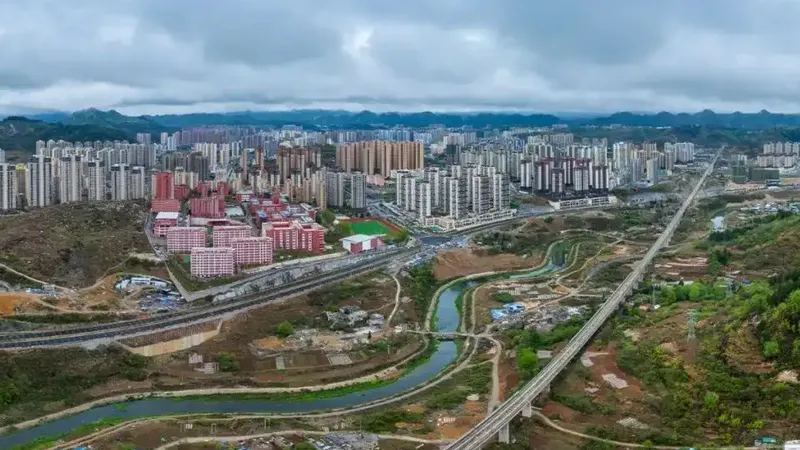 前人欠债凭啥我还？市委书记错在哪