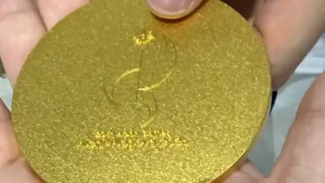 亚运会金牌有“瑕疵”