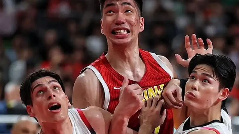 杨毅犀利点评中国男篮
