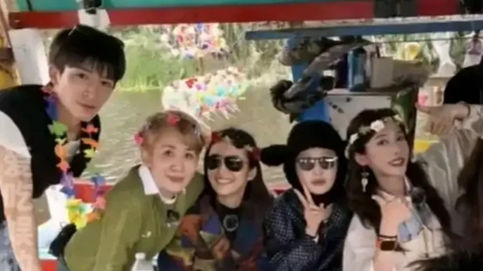 花少8两小时播放量破亿