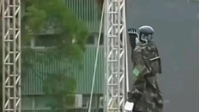 中国人形机器人穿军装亮相巴西阅兵