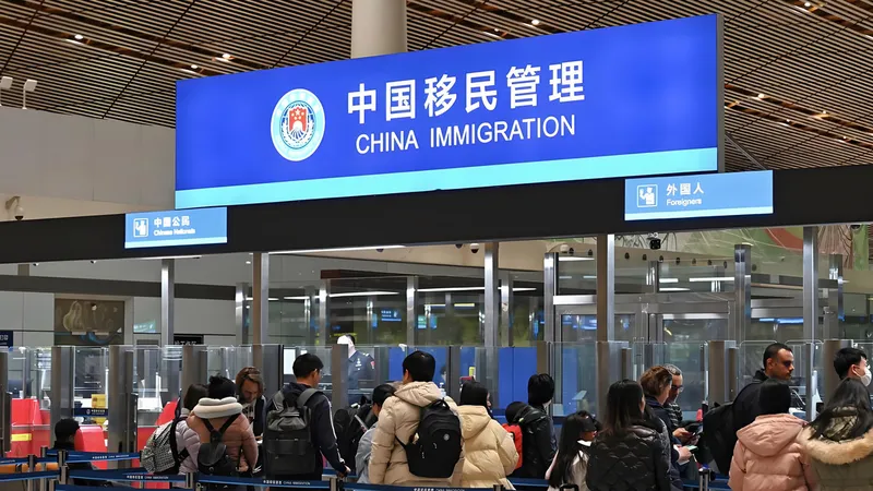 “普通人出境变难”系误读新规