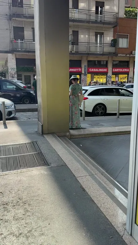 米兰集市1欧淘衣太快乐了