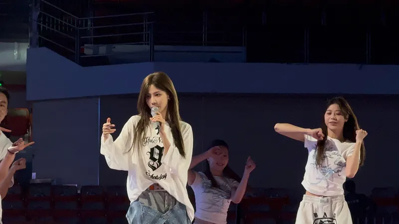 袁一琦武汉演唱会