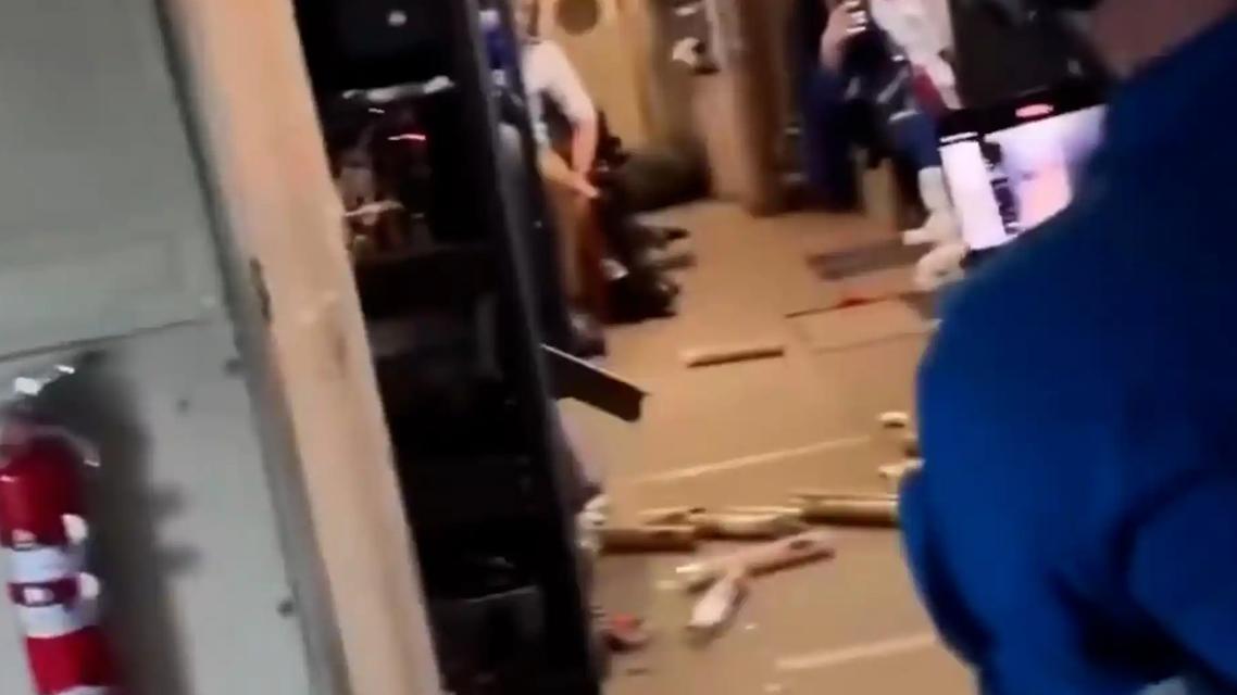 飓风猎人飞向“梅丽莎”时遭强对流