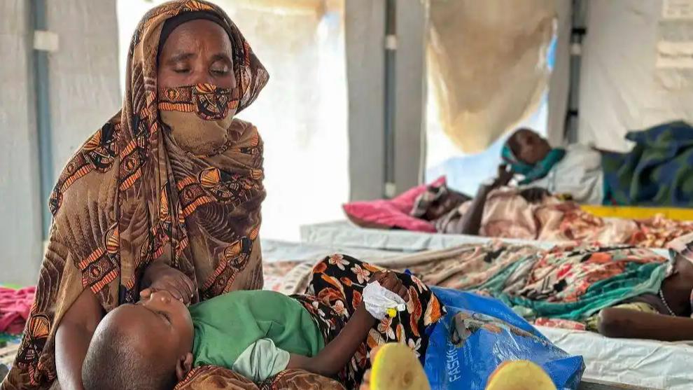 苏丹现杀戮悲剧:卫星拍下土壤被染红