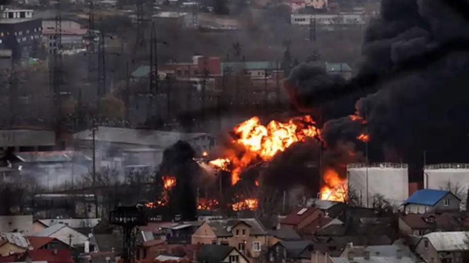 俄空投3吨重磅炸弹轰炸乌指挥部