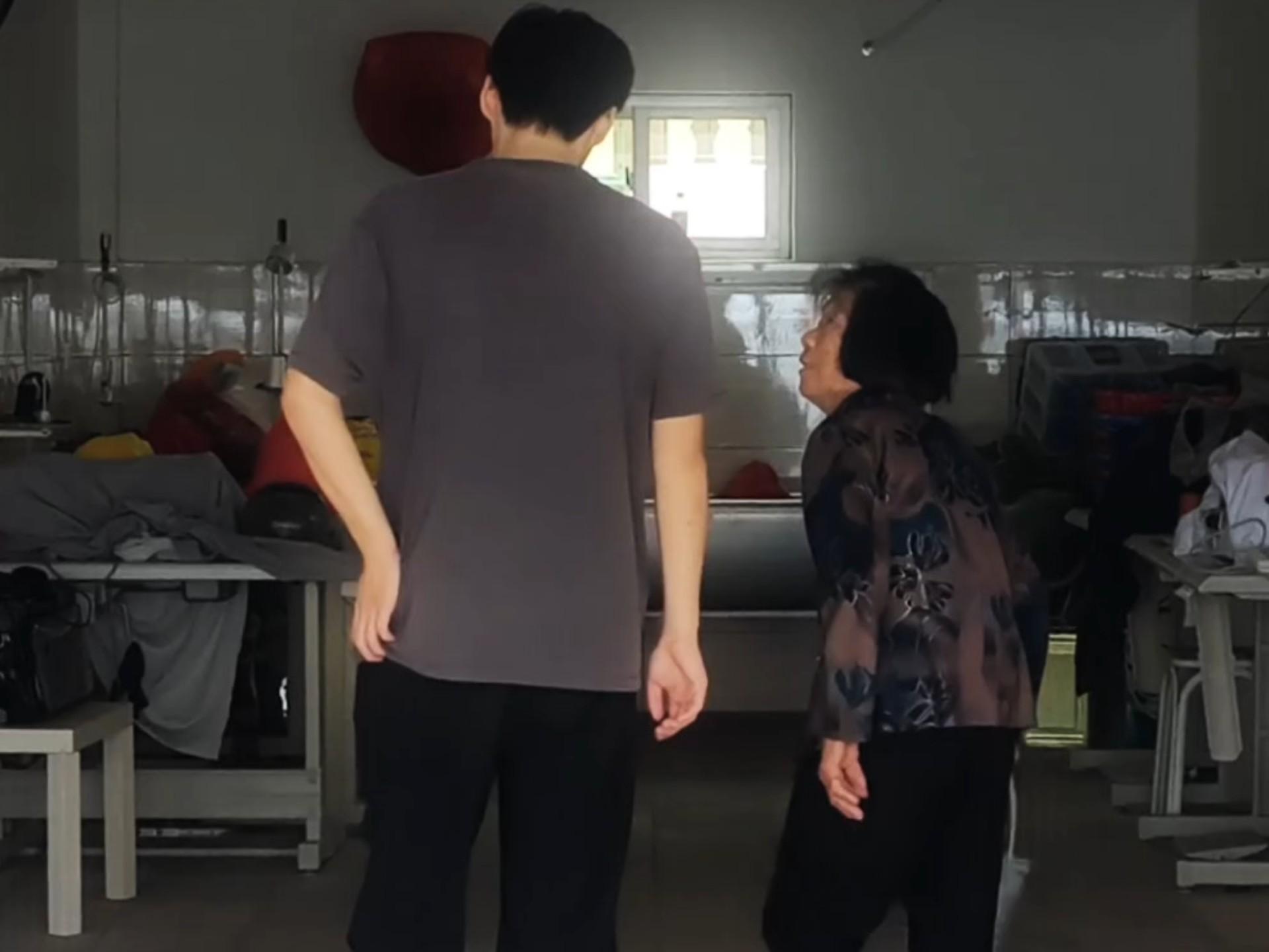 “有很多东西我们一旦错过 就再也没有机会弥补  这些东西我们统称为……”