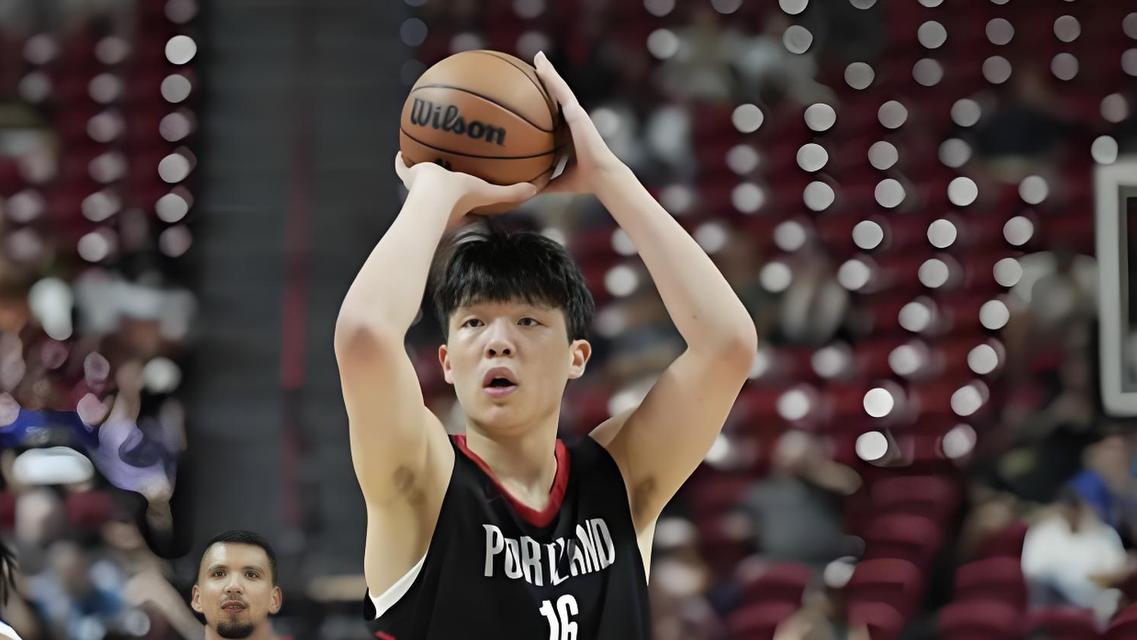 杨瀚森首次被弃用