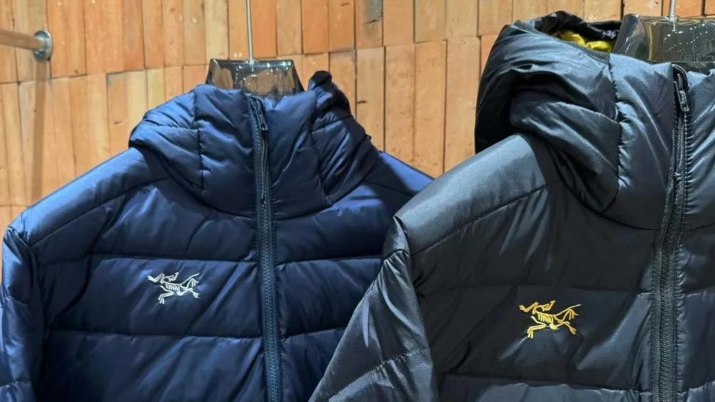 被抢到断货的千元羽绒服是谁在买