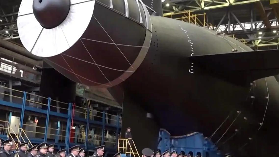 俄罗斯新型核武接连亮剑